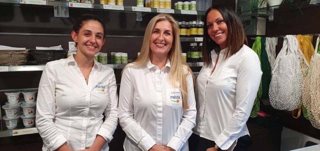 Image of the team members of Médial Nouméa